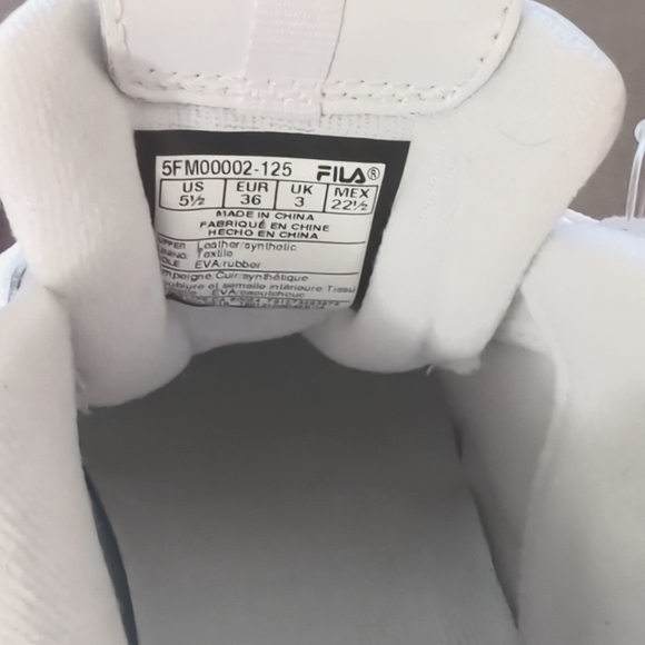 NEW Women's Disruptor Premium 2 Sneaker - Picture 5 of 7